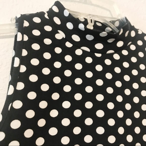NWOT Polka Dot Sleeveless Cropped Top - Picture 4 of 5